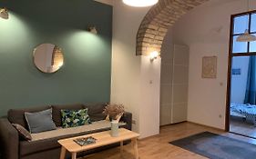 French Touch Apartment With Free Parking